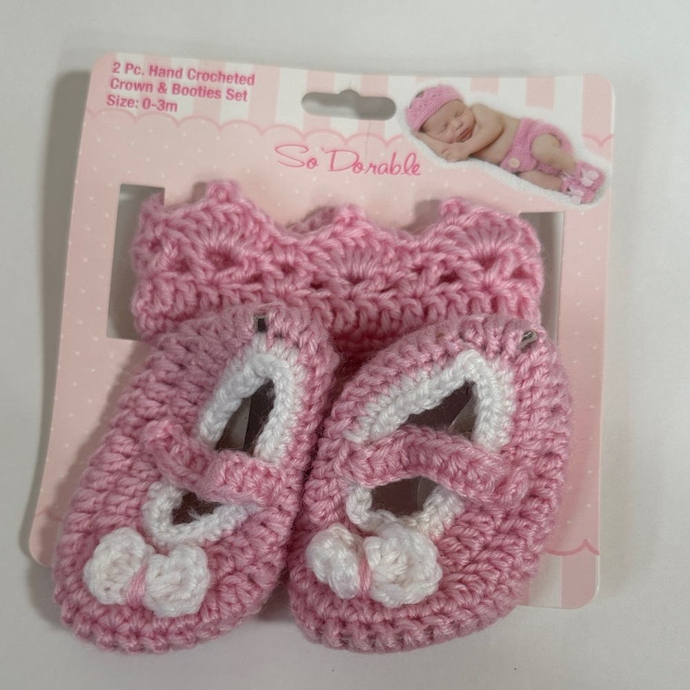 So dorable pink and white knit crown and booties set size 0-3 months